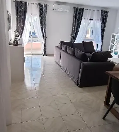 Lägenhet Casa De Ferias Duplex Em